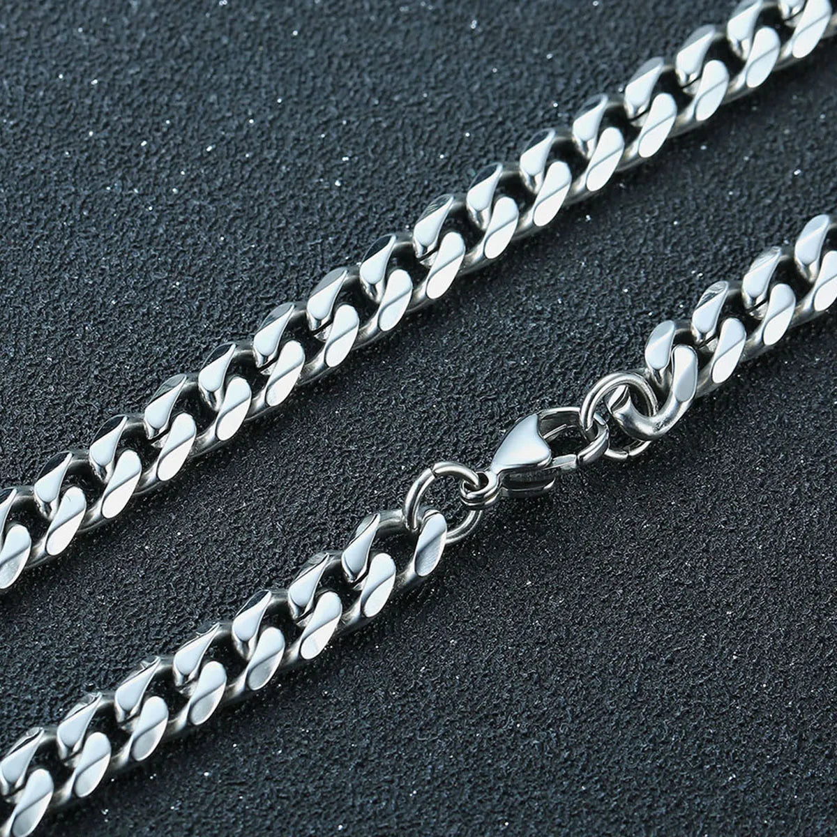 Vnox Cuban Chain Necklace for Men Women,Basic Punk Stainless Steel Curb Link Chain Chokers,Vintage Gold Color Solid Metal Collar
